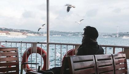 九游娱乐APP-自动驾驶科技加入F1赛场引发热议，自动驾驶大赛第一名