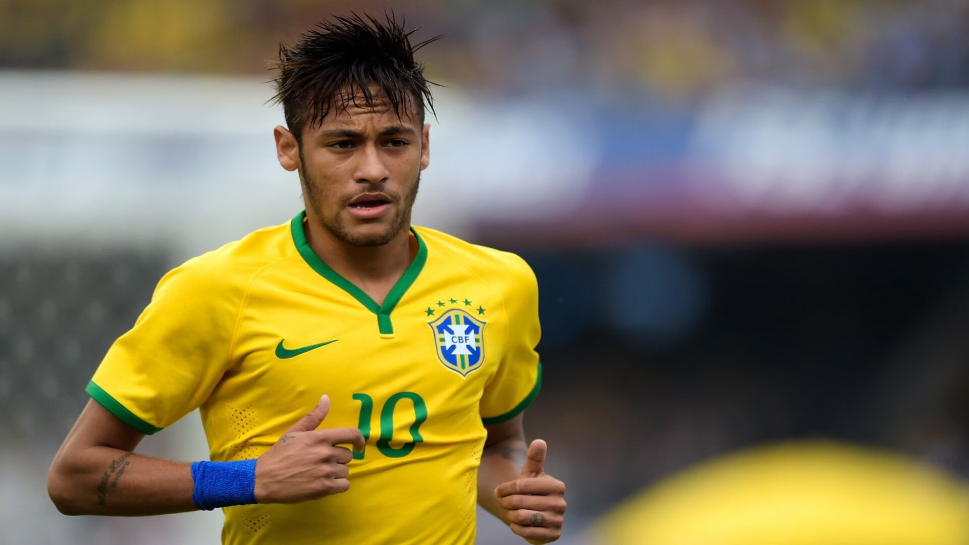 空中平衡车表演：平衡中的飞跃，飞起来的平衡车